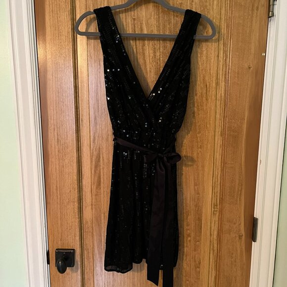 Vintage 2000s EXPRESS | Black Sleeveless Sequin Cocktail Mini Dress | Size Small - Picture 4 of 8